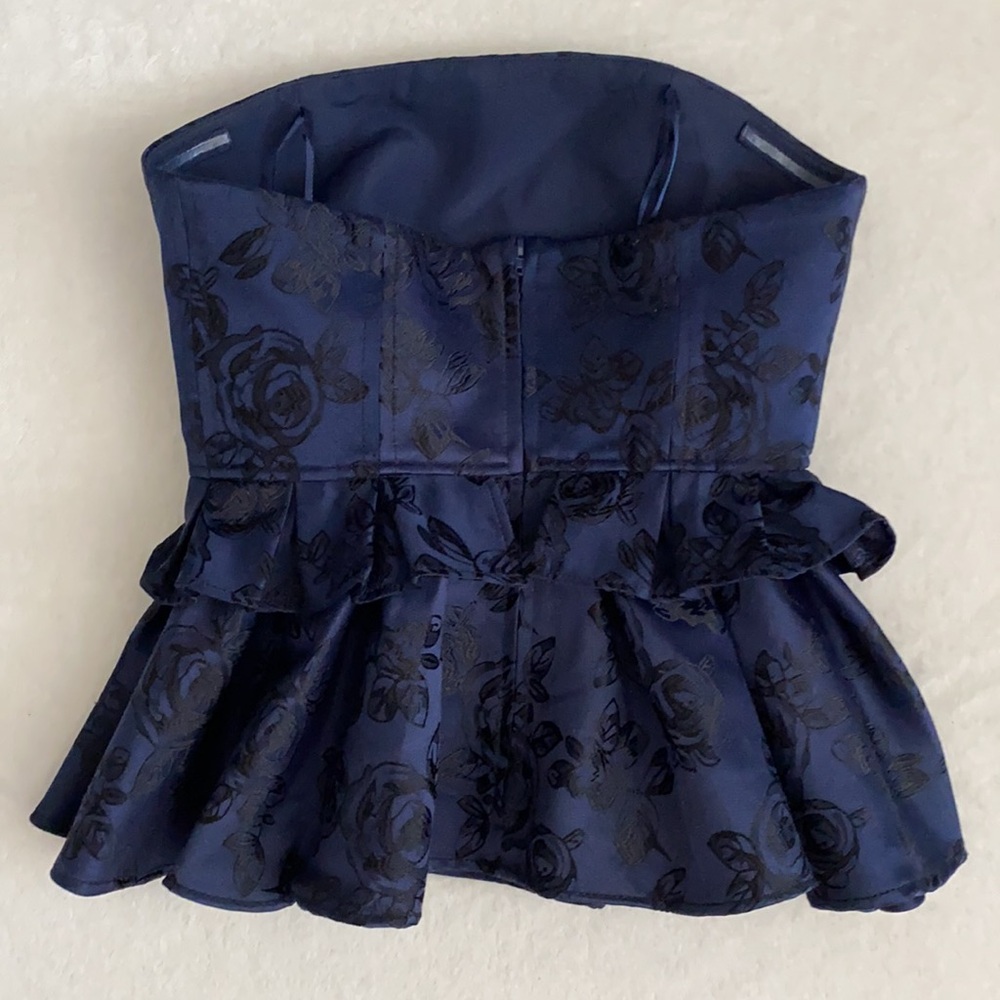 C/MEO Collective | Levity Strapless Fit & Flare Peplum Dark Floral Top XS - Picture 7 of 16